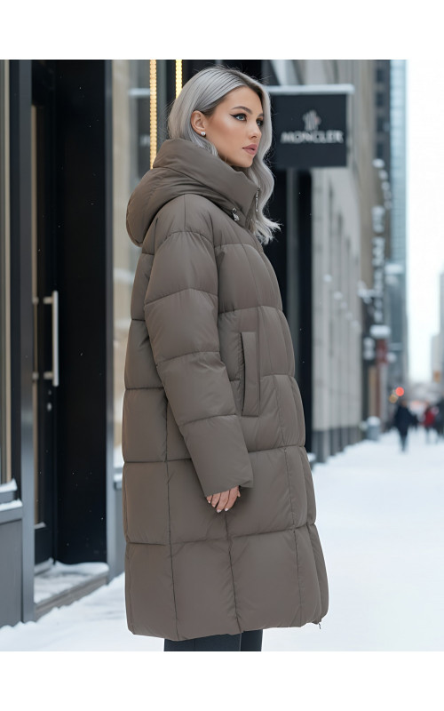 Длинный зимний пуховик для женщин