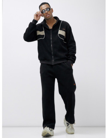 Утеплённый спортивный костюм для мужчин.