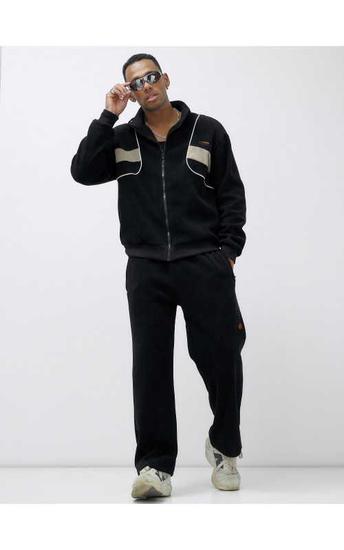 Утеплённый спортивный костюм для мужчин.