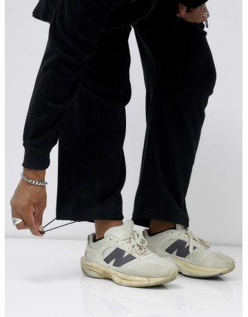 Утеплённый спортивный костюм для мужчин.