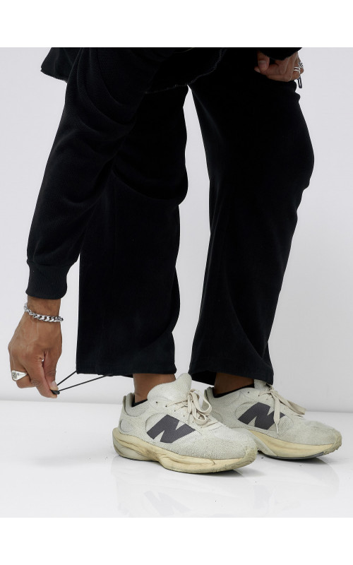 Утеплённый спортивный костюм для мужчин.