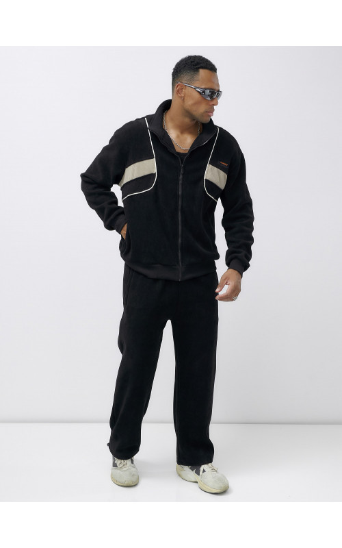 Утеплённый спортивный костюм для мужчин.