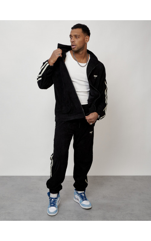 Мужской спортивный костюм для активного отдыха и повседневной носки