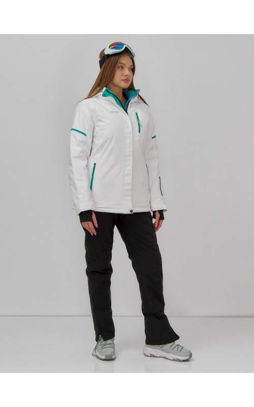 Женский зимний горнолыжный костюм для комфорта и защиты на склоне.