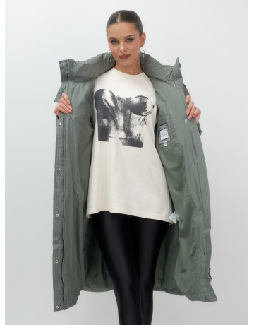 Длинный женский пуховик с капюшоном