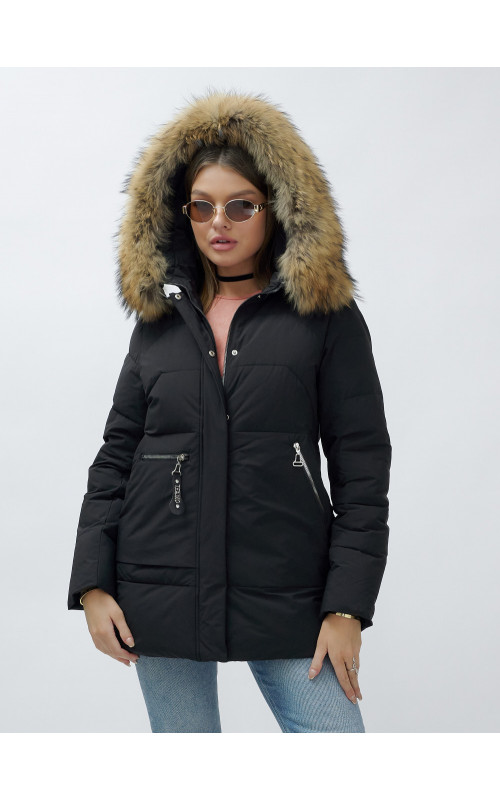 Зимняя женская куртка премиум-класса с натуральной опушкой енота.