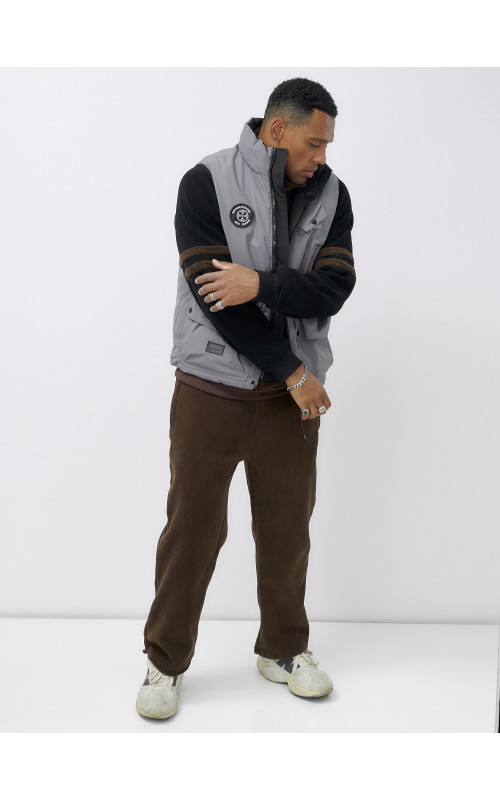 Мужская утеплённая жилетка для активного отдыха и повседневной носки.