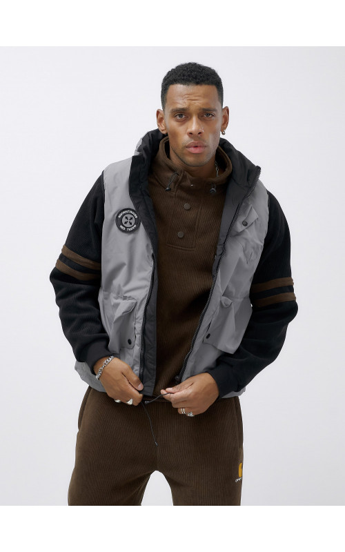 Мужская утеплённая жилетка для активного отдыха и повседневной носки.