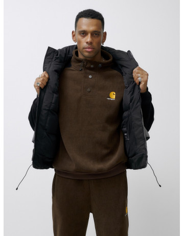 Мужская утеплённая жилетка для активного отдыха и повседневной носки.