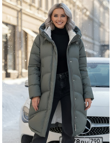 Длинный зимний пуховик для женщин с капюшоном