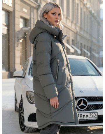 Длинный зимний пуховик для женщин с капюшоном