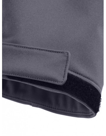 Женская парка для активных прогулок.