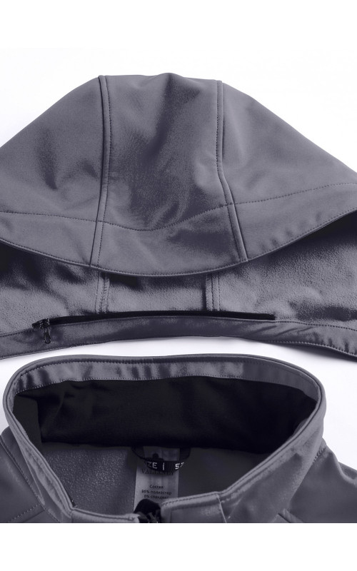 Женская парка для активных прогулок.