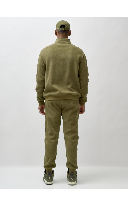 Мужской спортивный костюм с начёсом для активных дней.