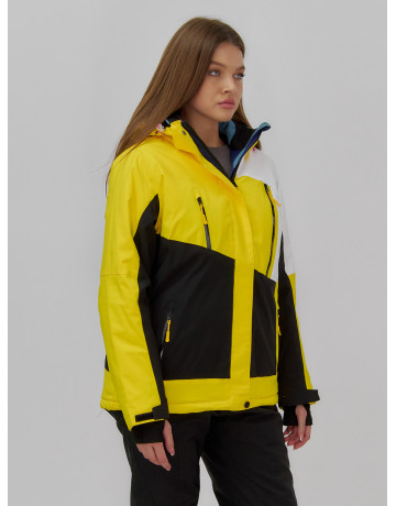 Женская горнолыжная куртка для активных женщин.