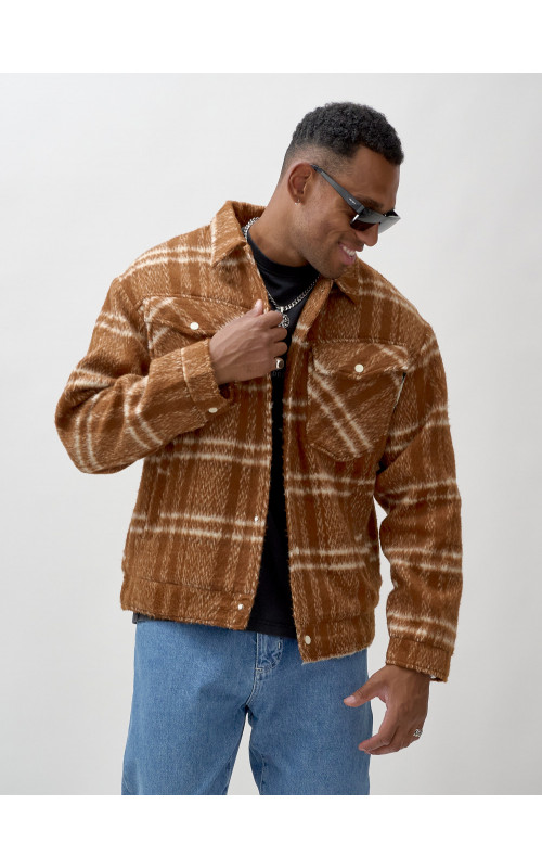 Мужская рубашка из шерсти прямого кроя с флисовой подкладкой.