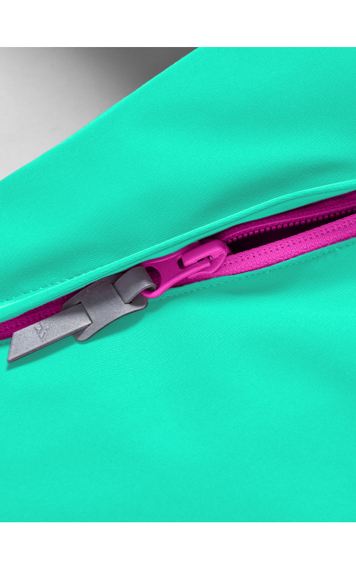 Горнолыжный костюм для девочек зимний.