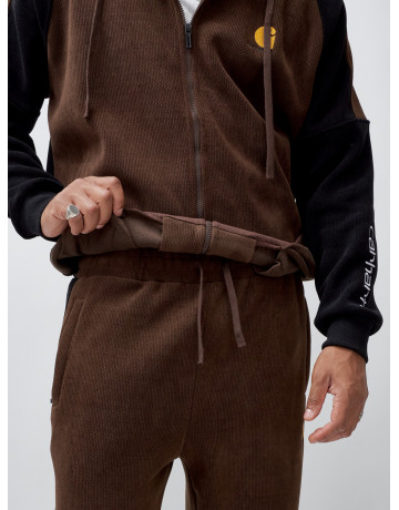 Мужской утеплённый спортивный костюм с начёсом для осени