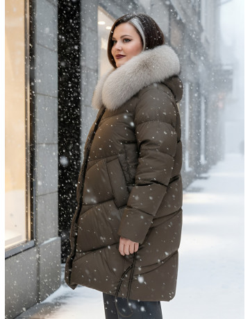 Длинный зимний пуховик премиум-класса с мехом песца