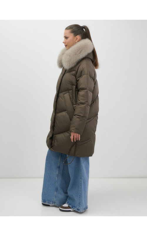 Длинный зимний пуховик премиум-класса с мехом песца