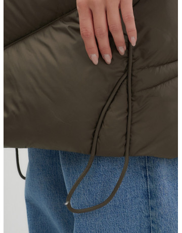 Длинный зимний пуховик премиум-класса с мехом песца