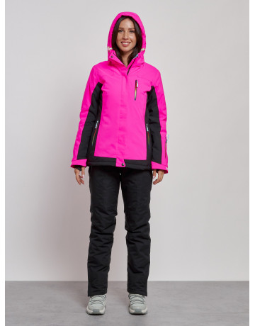 Женский горнолыжный костюм для активных зимних развлечений.