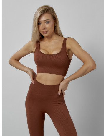 Женский спортивный костюм для фитнеса.