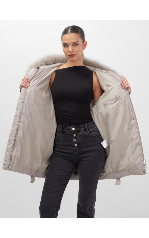 Пуховик с мехом песца для женщин, удлинённый силуэт.