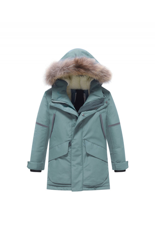 Парка для мальчика зимняя с внутренними лямками.
