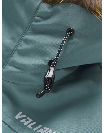 Парка для мальчика зимняя с внутренними лямками.