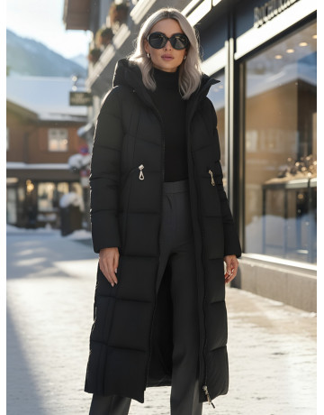 Длинный зимний пуховик для женщин с капюшоном.