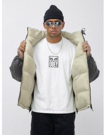 Мужская зимняя двусторонняя куртка для активного отдыха.