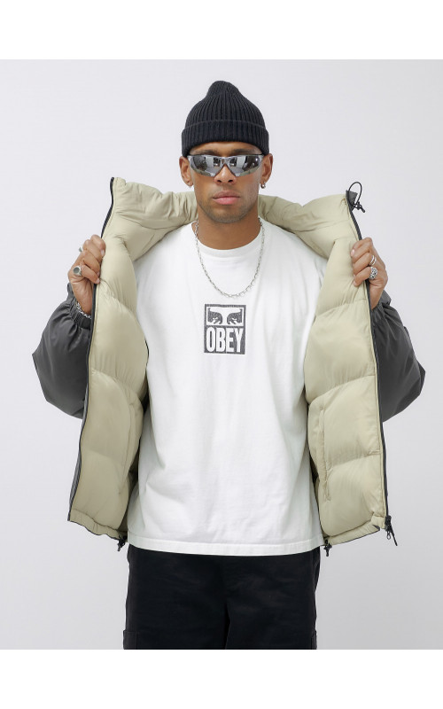 Мужская зимняя двусторонняя куртка для активного отдыха.