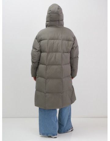 Длинный зимний пуховик с капюшоном для женщин