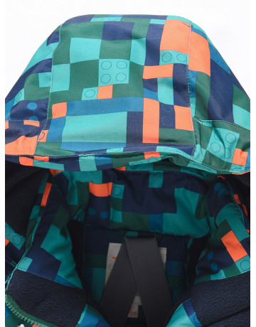 Зимний комбинезон для мальчика: активный отдых и безопасность