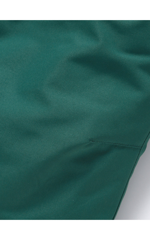 Зимний комбинезон для мальчика: активный отдых и безопасность