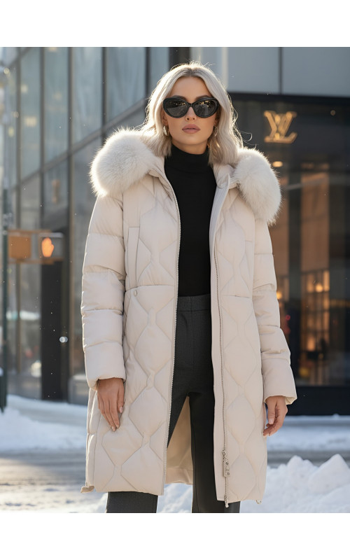 Длинный зимний пуховик с мехом песца.