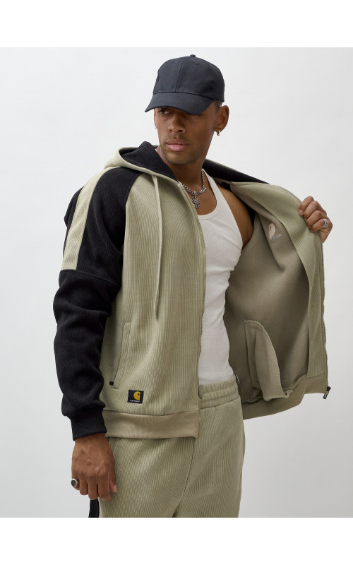 Мужской утеплённый спортивный костюм с начёсом для прохладной погоды