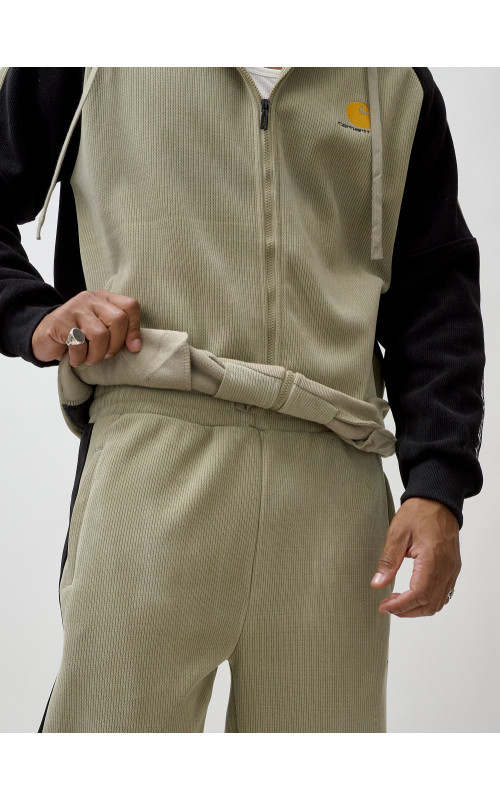 Мужской утеплённый спортивный костюм с начёсом для прохладной погоды