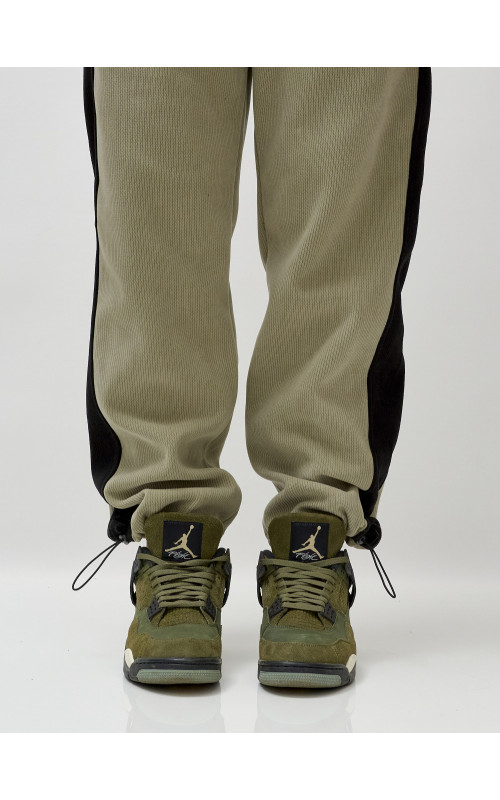 Мужской утеплённый спортивный костюм с начёсом для прохладной погоды