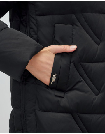 Женская зимняя куртка с капюшоном для холодной погоды.