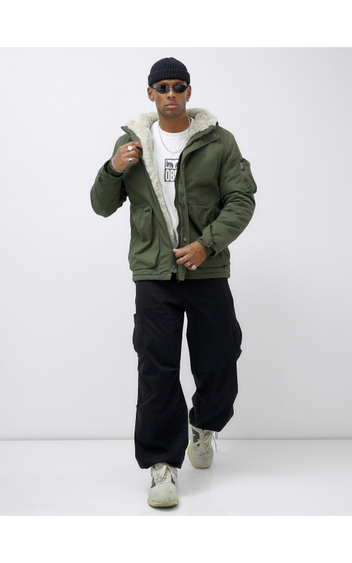 Мужская зимняя парка: комфорт и защита в холода