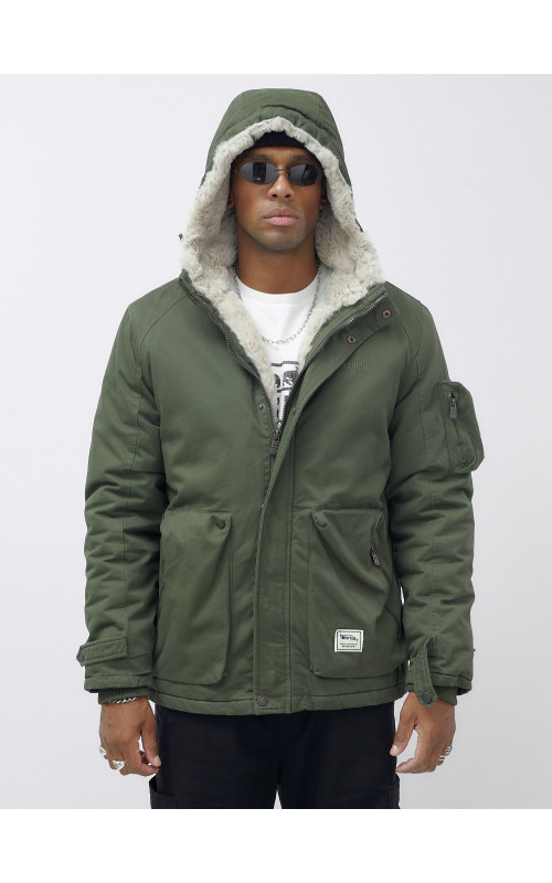 Мужская зимняя парка: комфорт и защита в холода