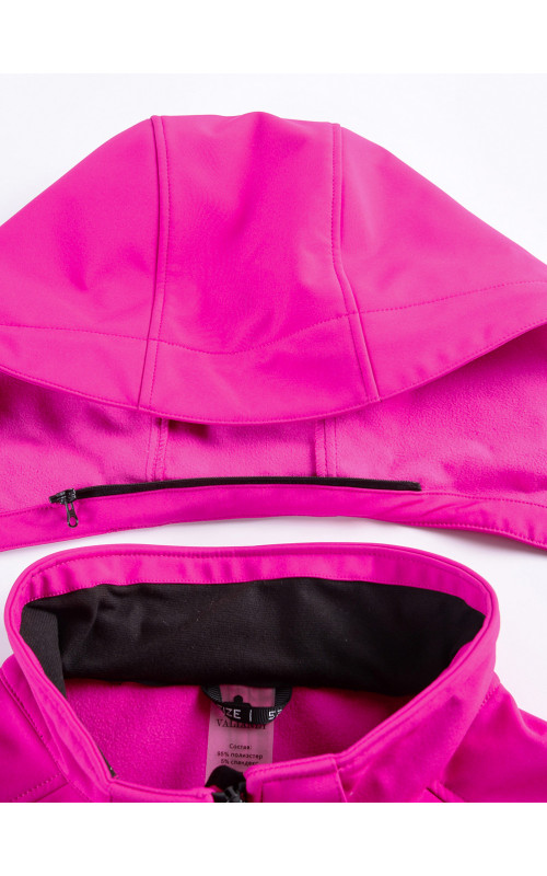 Женская спортивная парка с капюшоном softshell, розовая.