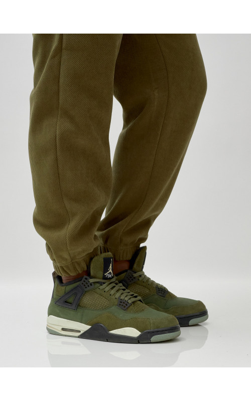 Утеплённый спортивный костюм для мужчин с начёсом.