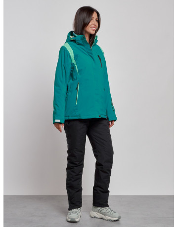 Женский горнолыжный костюм для зимних прогулок и спорта.