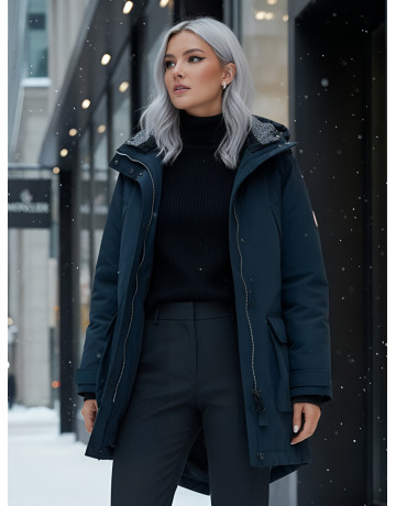 Женская зимняя парка для активного отдыха.