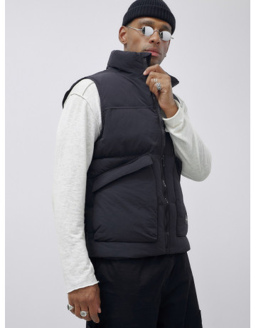 Стеганый зимний жилет для мужчин: защита от холода и стиль.