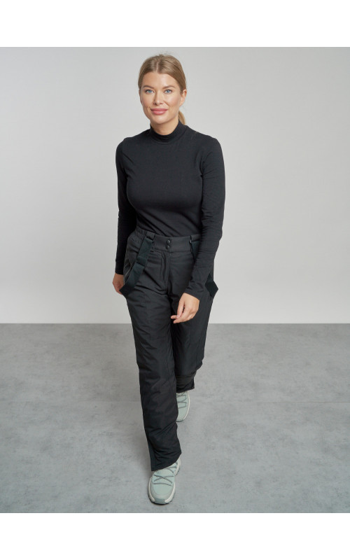 Женский горнолыжный костюм для зимних видов спорта.