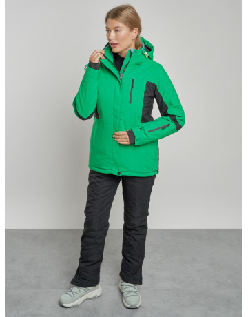 Женский горнолыжный костюм для зимних видов спорта.